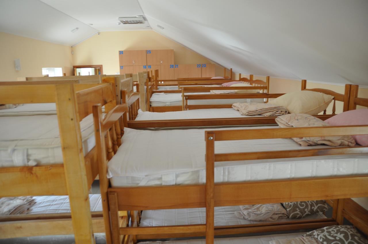 Hostel Stozhary Ternopil Exterior photo