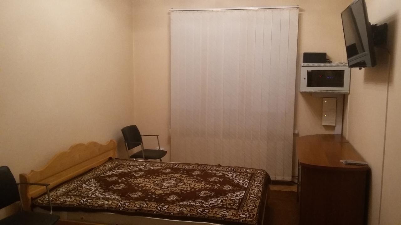 Hostel Stozhary Ternopil Exterior photo